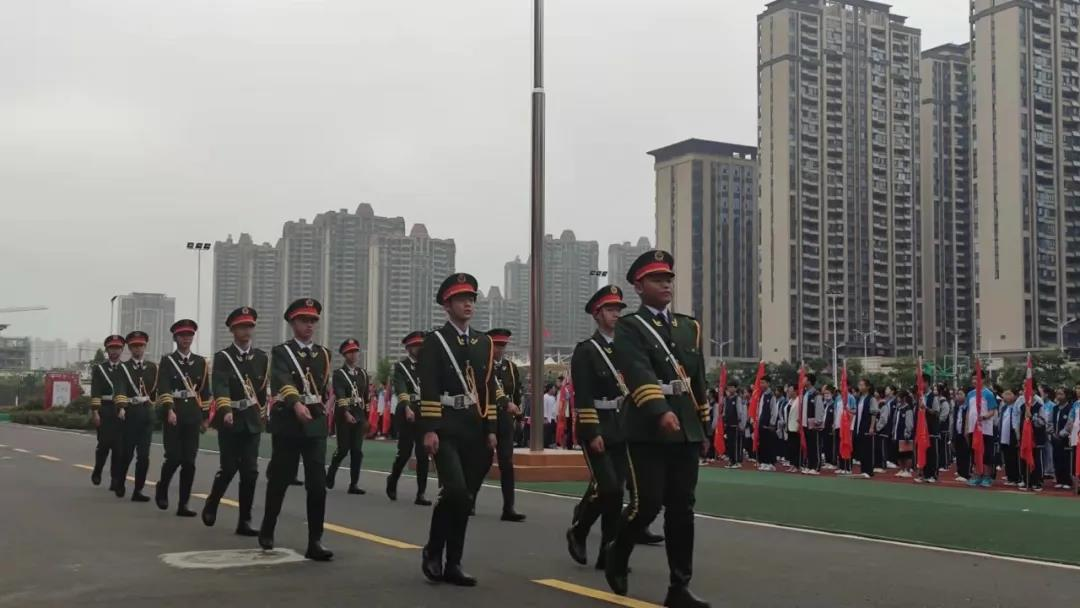 亳州市风华中学校徽_亳州风华中学加强班是几个班_亳州风华中学报名